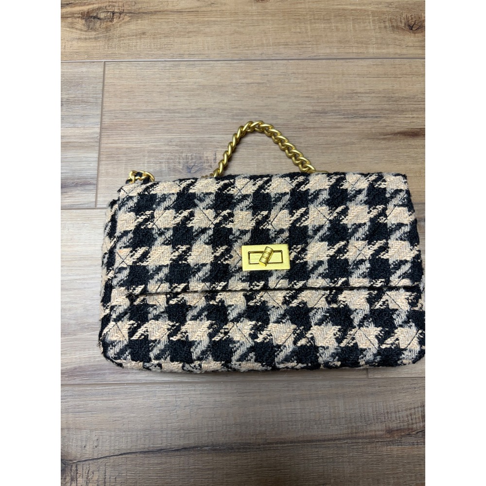 Houndstooth Tweed Quilted Shoulder Bag Black Beige Mixed Metal Chain Strap